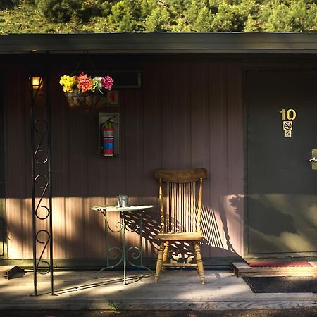 Cozy Mountain Motel Austin Екстер'єр фото
